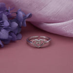 Load image into Gallery viewer, Beautiful 925 Silver Ring - Timeless Design