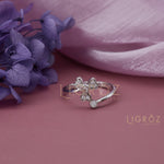 Load image into Gallery viewer, Silver Clover Diamond Ring
