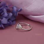 Load image into Gallery viewer, Silver Delicate Ring
