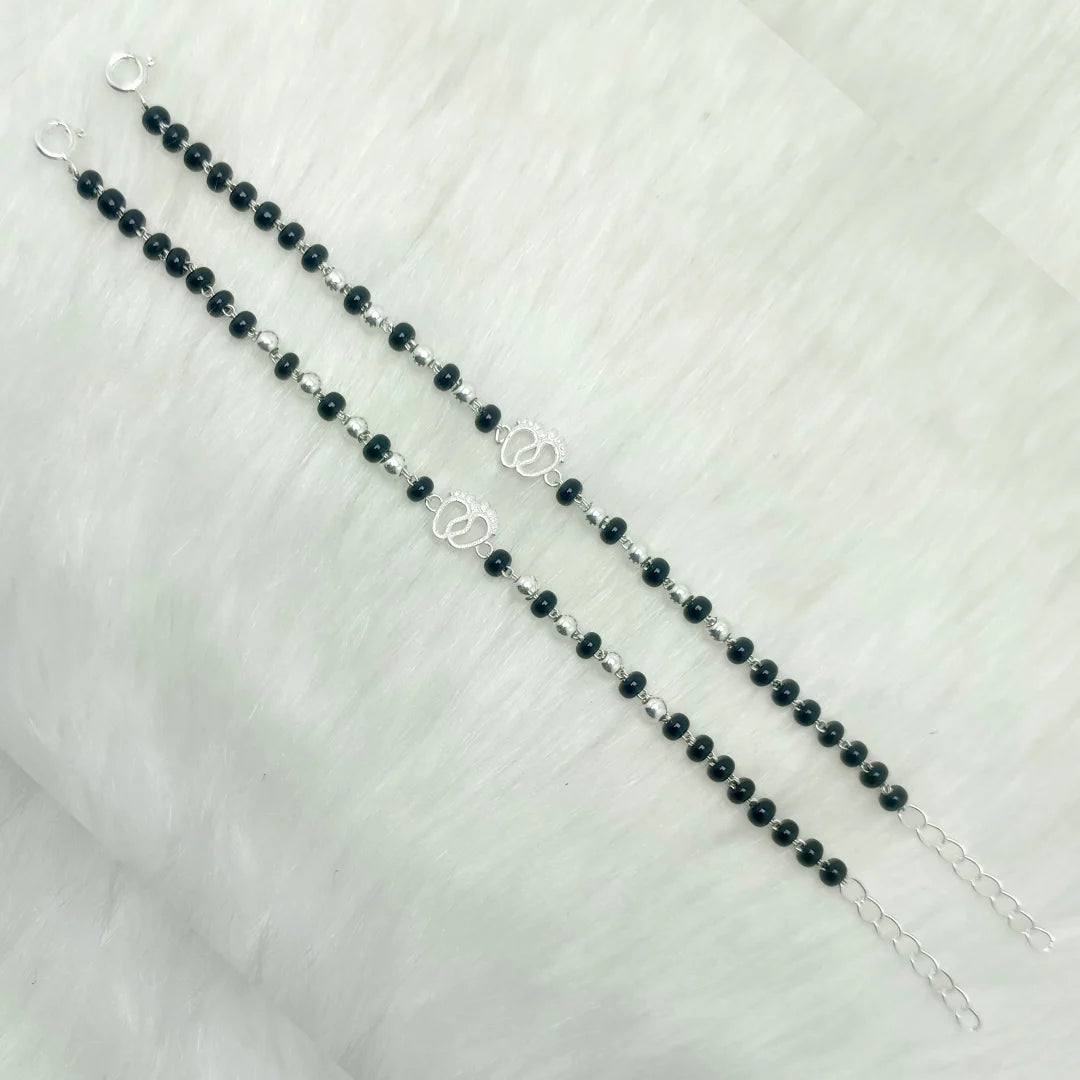 925 Silver Kids Bracelet with Baby Feet Charm & Black Beads (Adjustable)