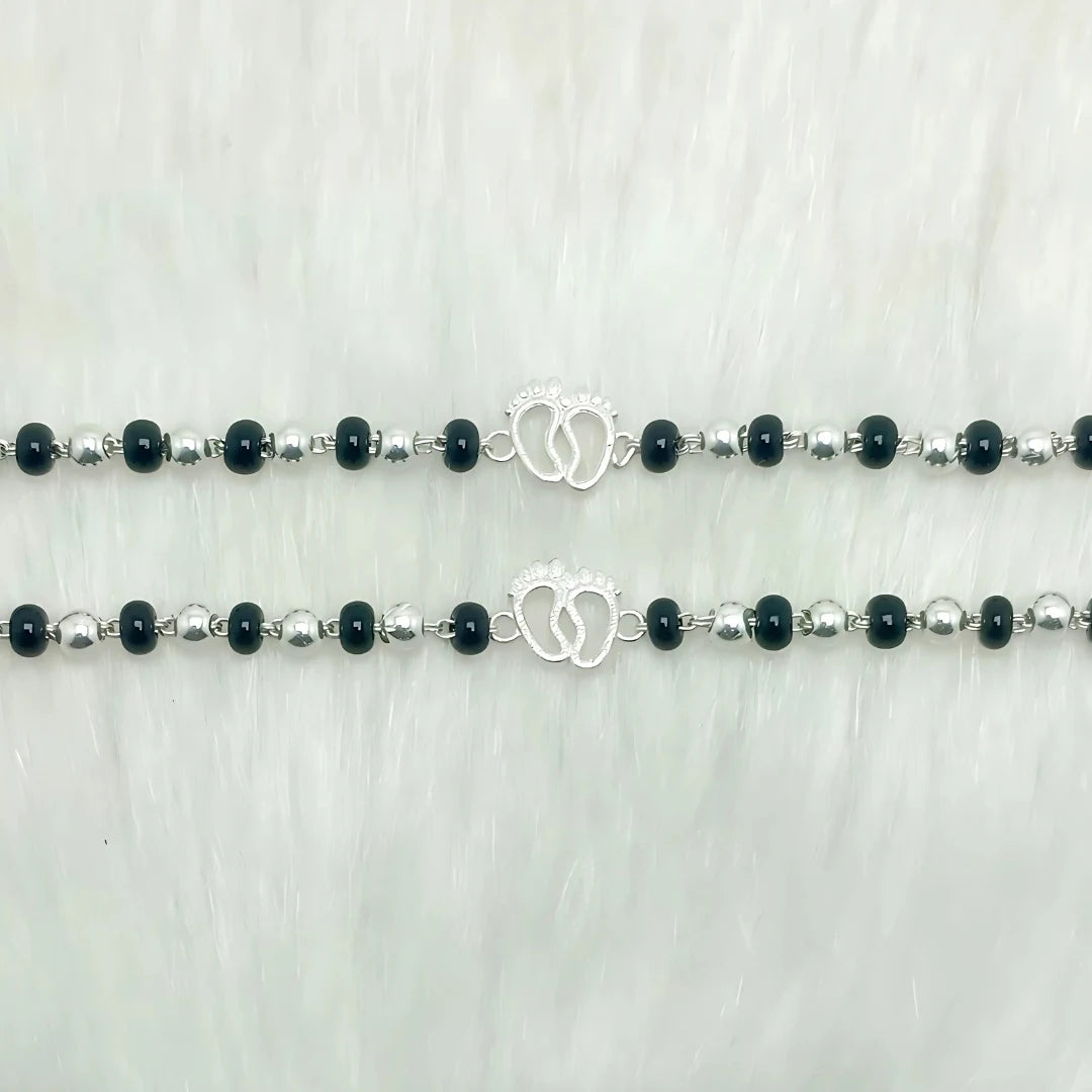 925 Silver Kids Bracelet with Baby Feet Charm & Black Beads (Adjustable)