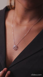 Load and play video in Gallery viewer, 925 Sterling Silver Women&#39;s Pendant Necklace - Stylish &amp; Timeless Design
